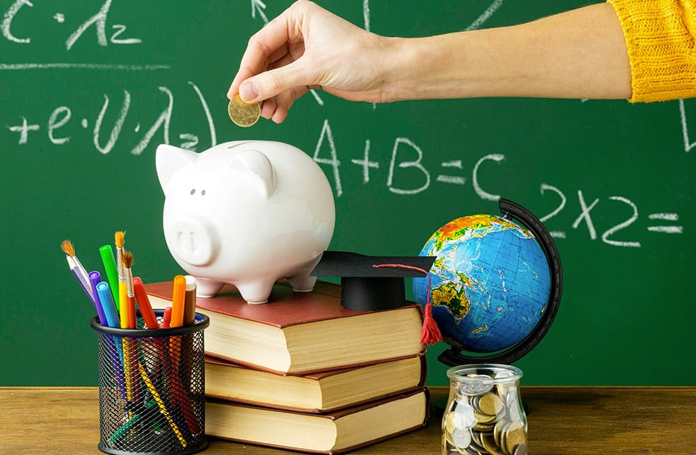 Educación financiera para niños y jóvenes en España: cómo enseñar a tus hijos a manejar el dinero desde pequeños