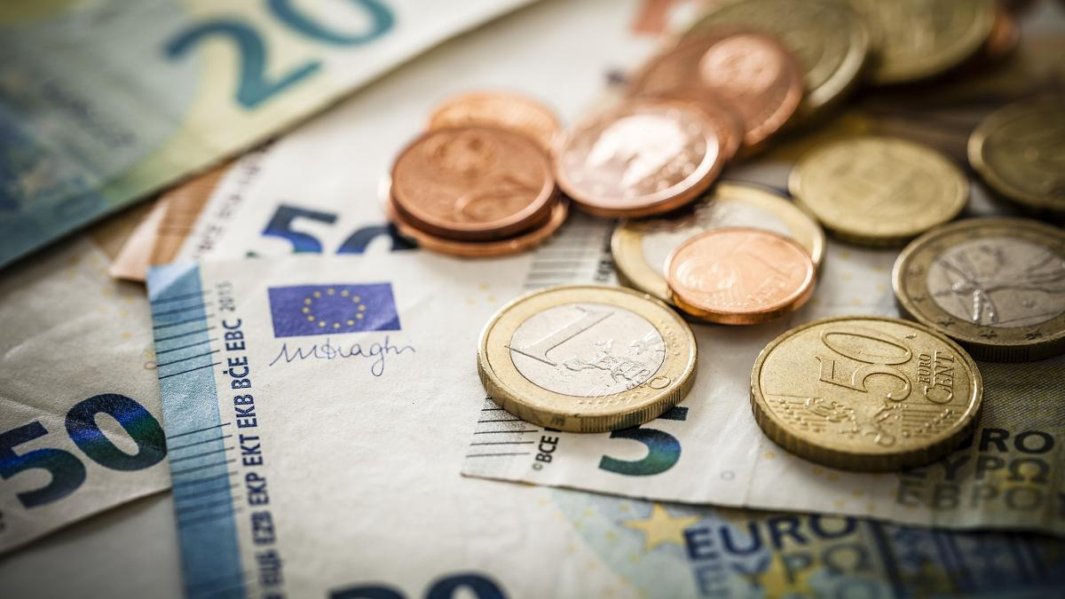 Cómo ahorrar dinero en España en 2026: consejos reales que sí funcionan